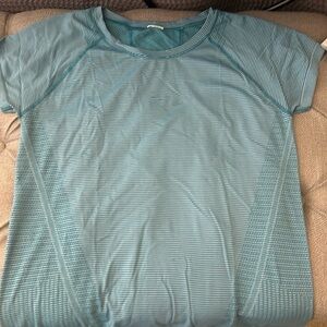 Athleta top